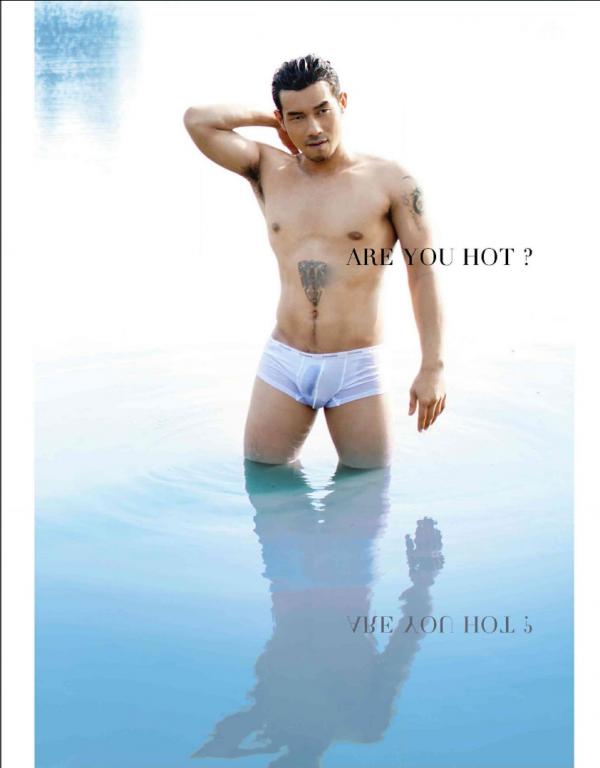 MAN-OMG-3---Guy-On-Hot-Street